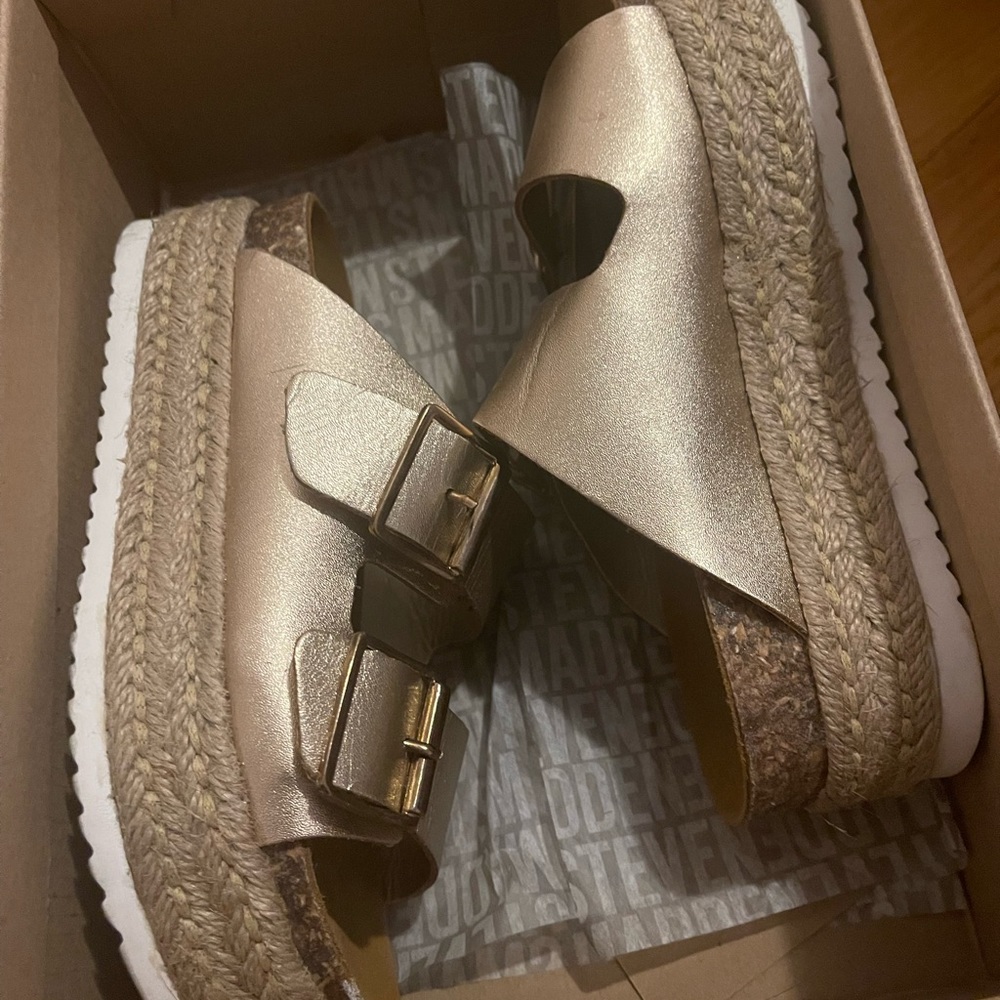 Gold steve madden